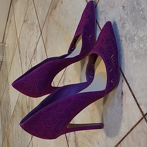 Jessica Simpson Pink Stilettos - Picture 2 of 8